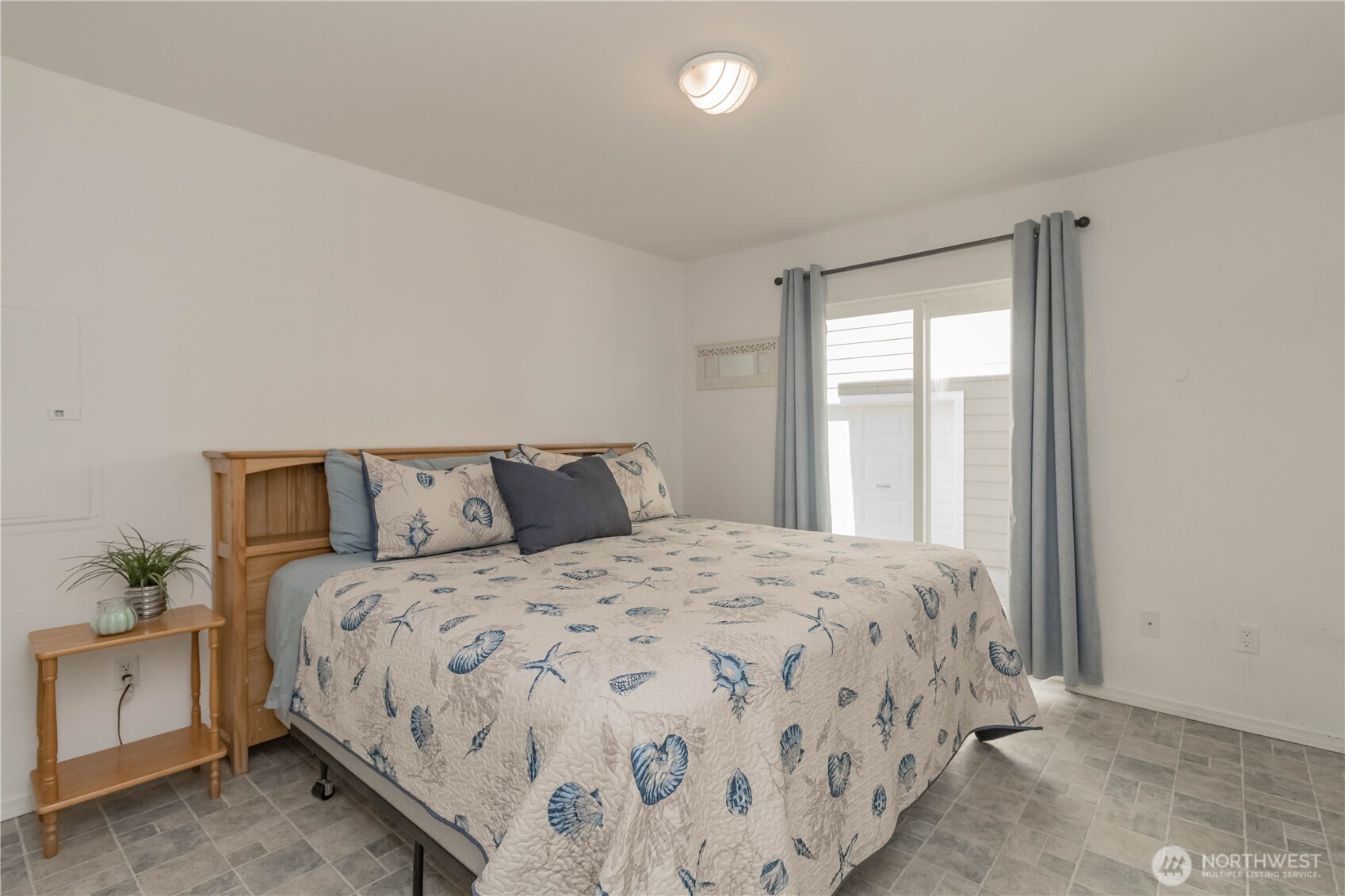 555 Ensign Avenue Property Photo 15