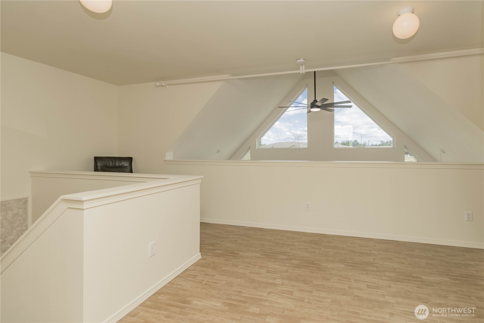 555 Ensign Avenue Property Photo 17
