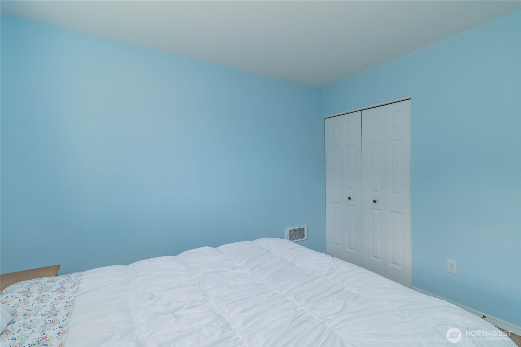 555 Ensign Avenue Property Photo 21