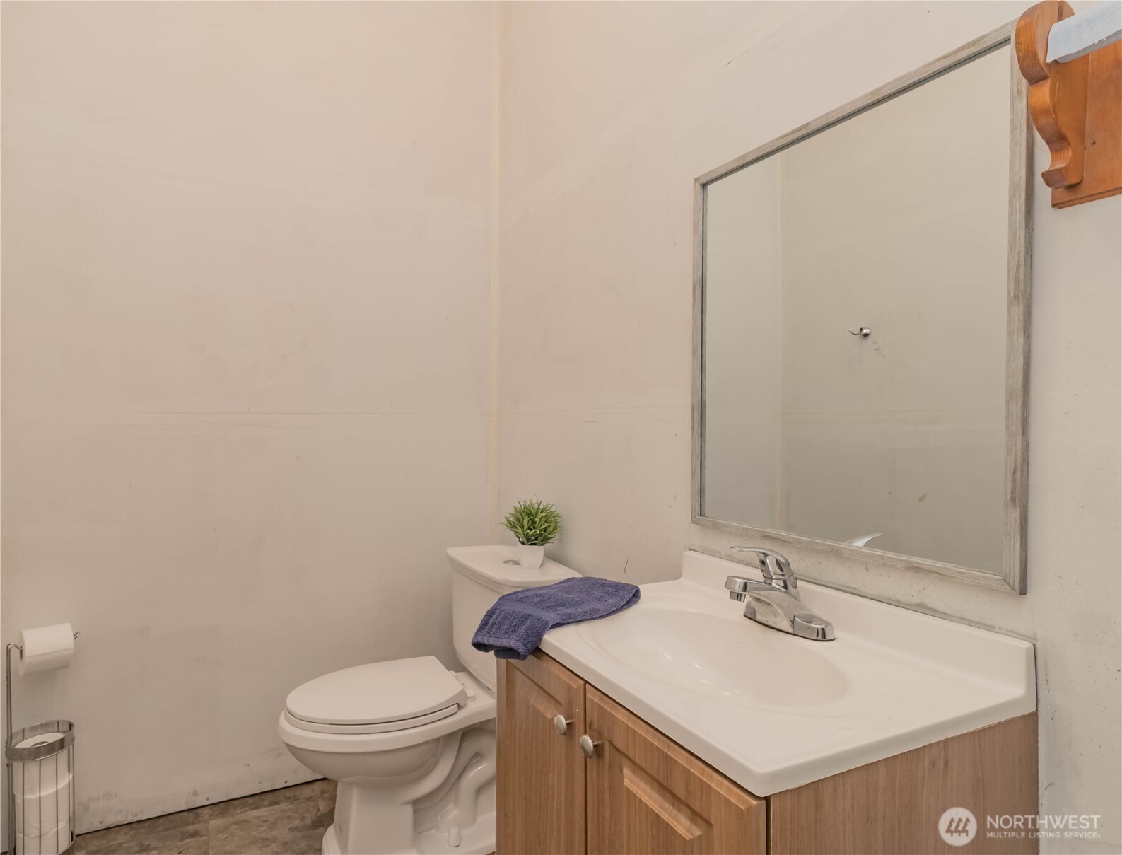 555 Ensign Avenue Property Photo 29