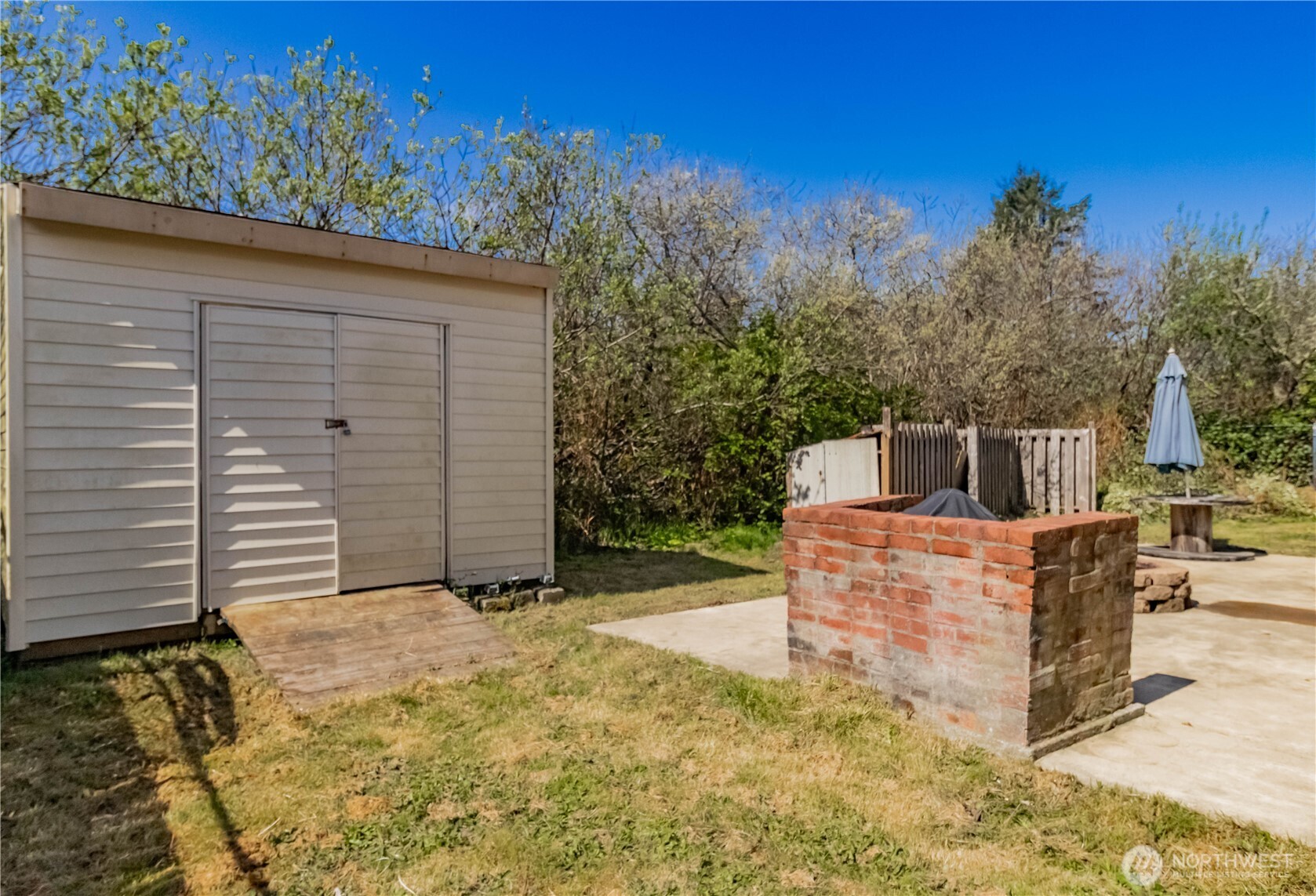 555 Ensign Avenue Property Photo 36