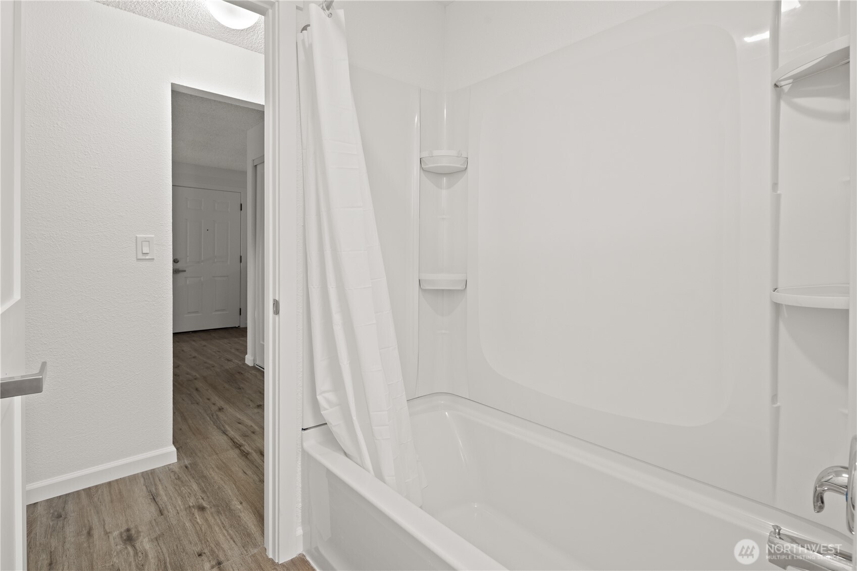 324 S Lafayette Avenue Property Photo 8