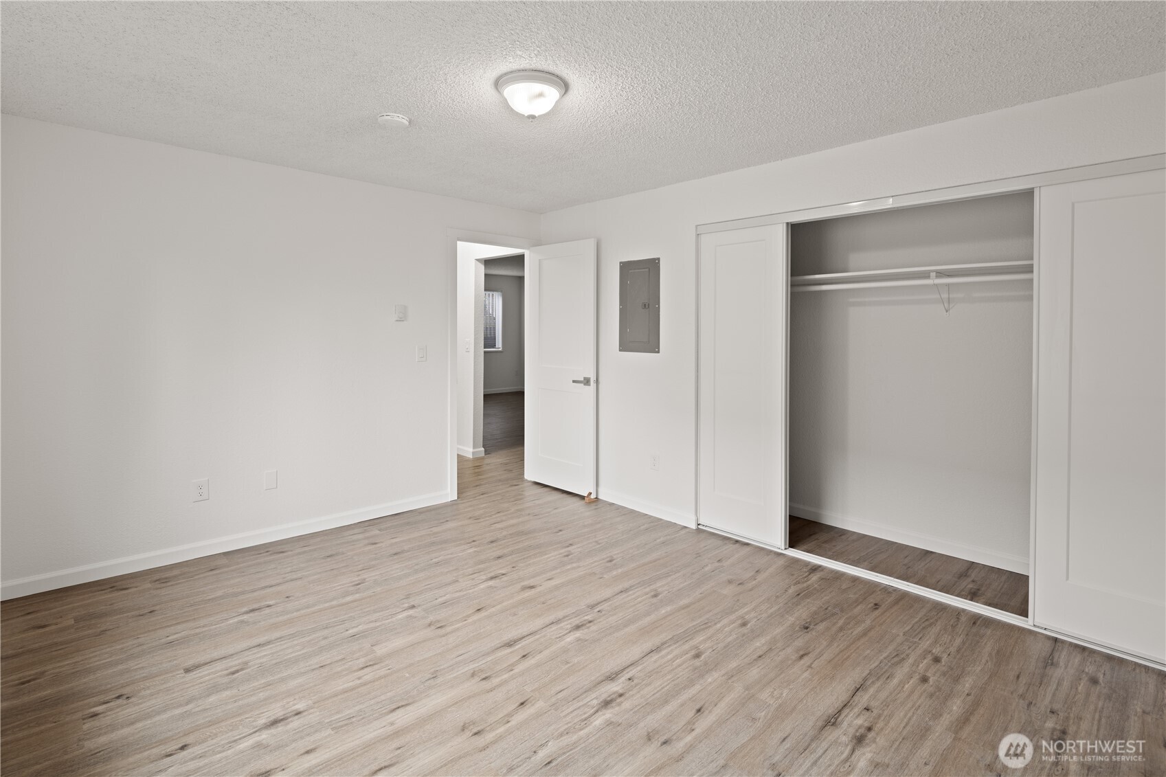 324 S Lafayette Avenue Property Photo 11
