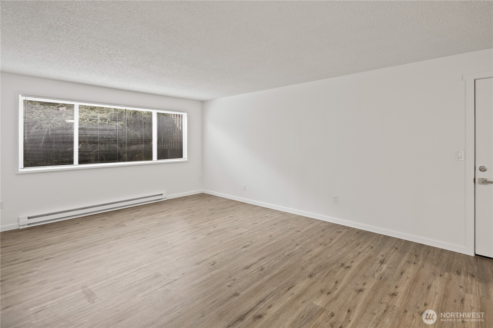 324 S Lafayette Avenue Property Photo 16