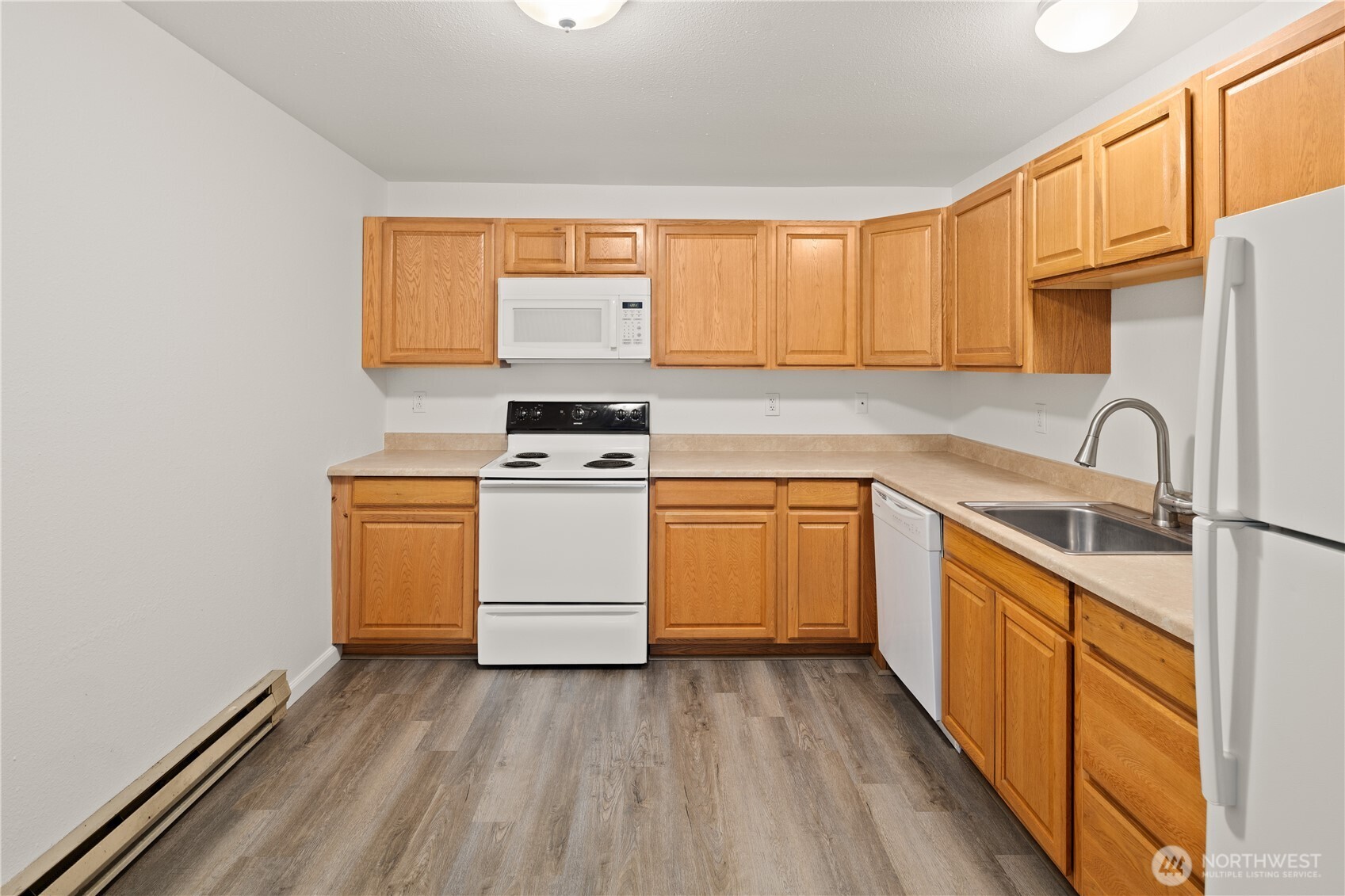 324 S Lafayette Avenue Property Photo 26