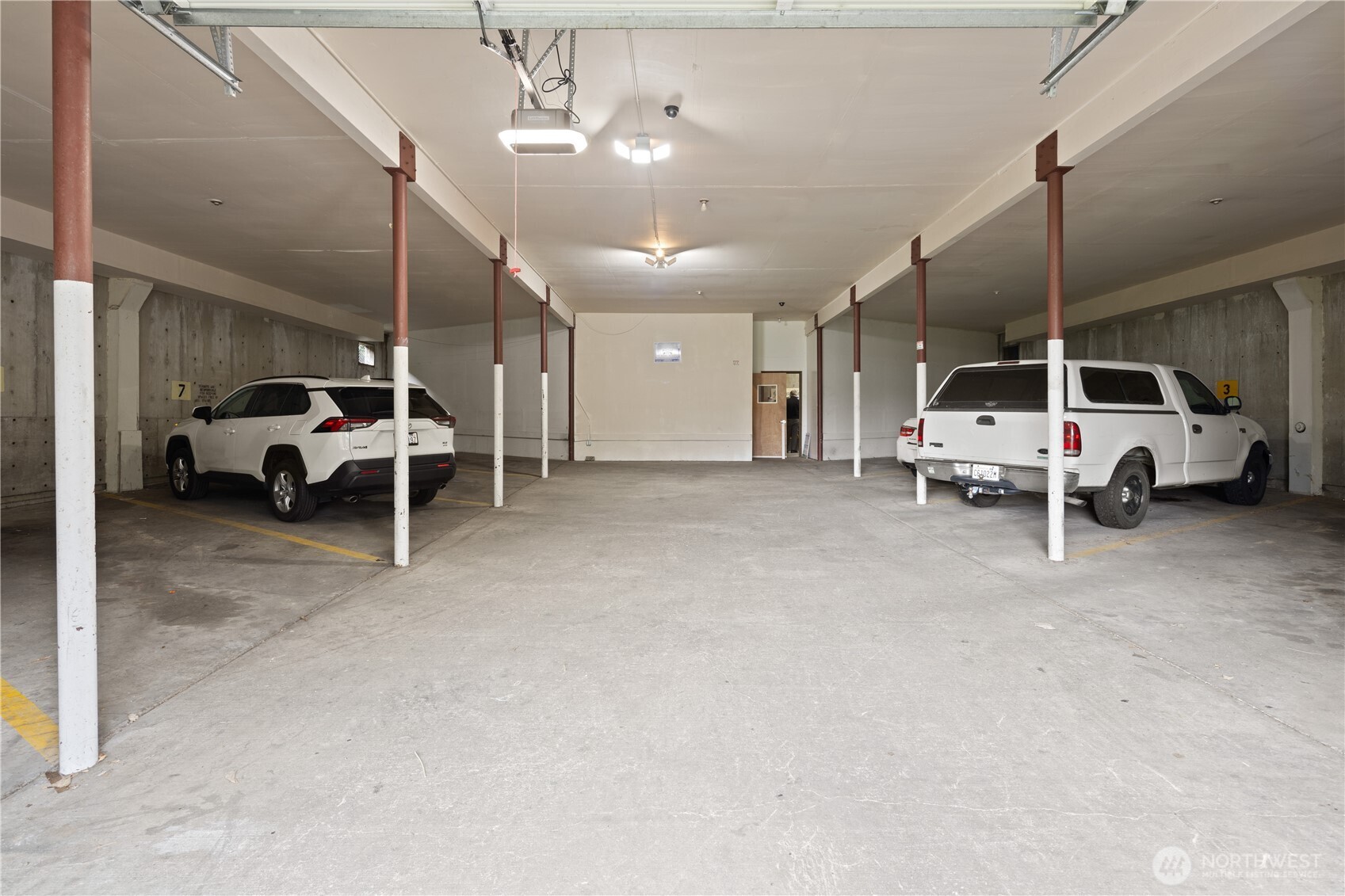 324 S Lafayette Avenue Property Photo 34