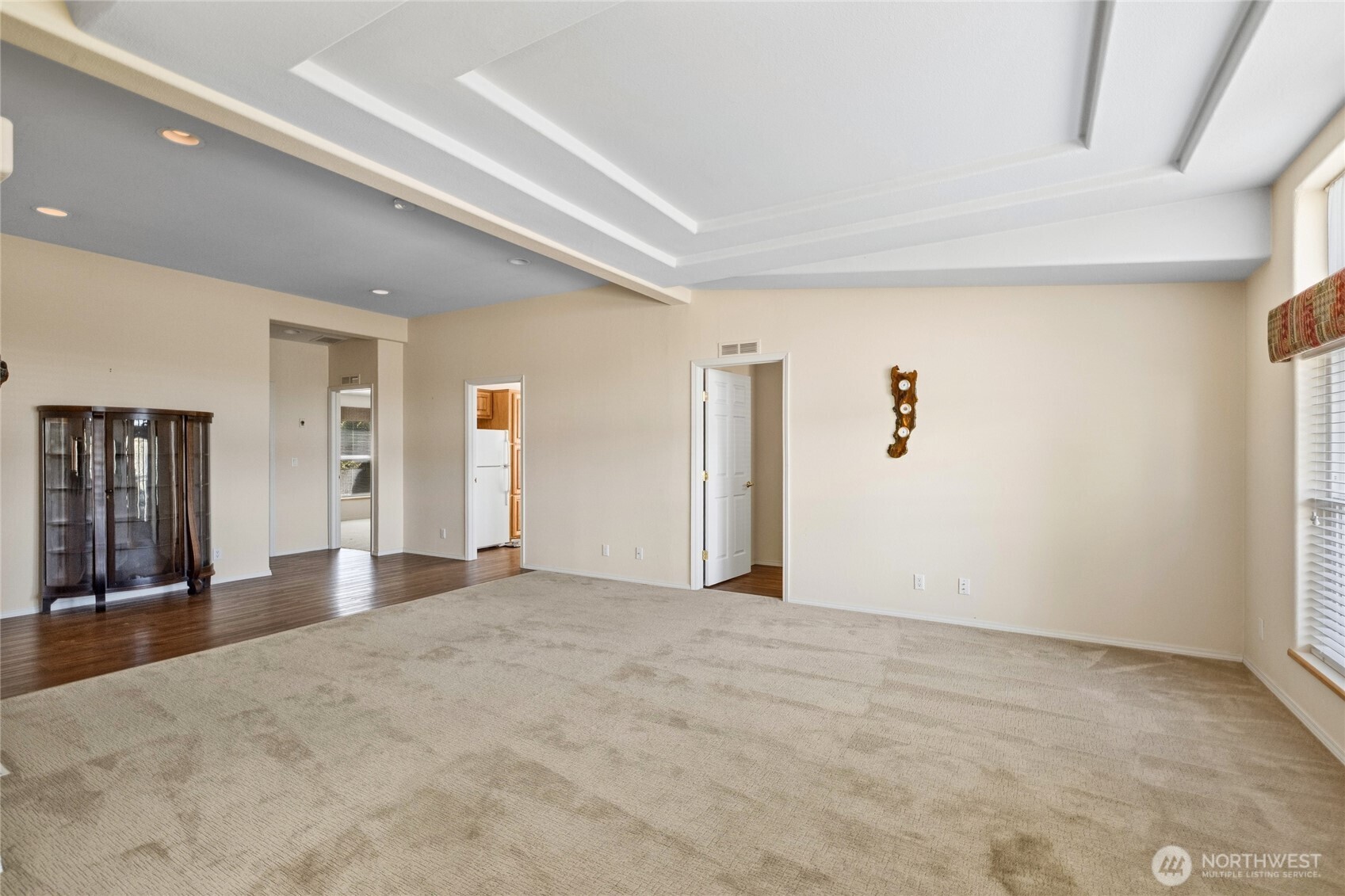 9010 Vantage Highway Property Photo 14