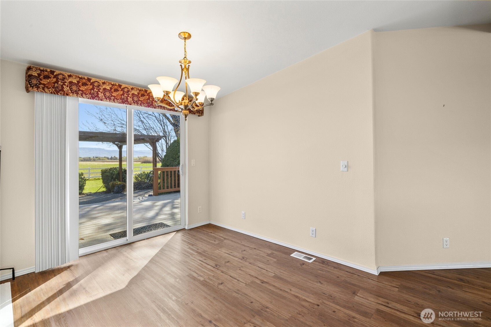 9010 Vantage Highway Property Photo 20