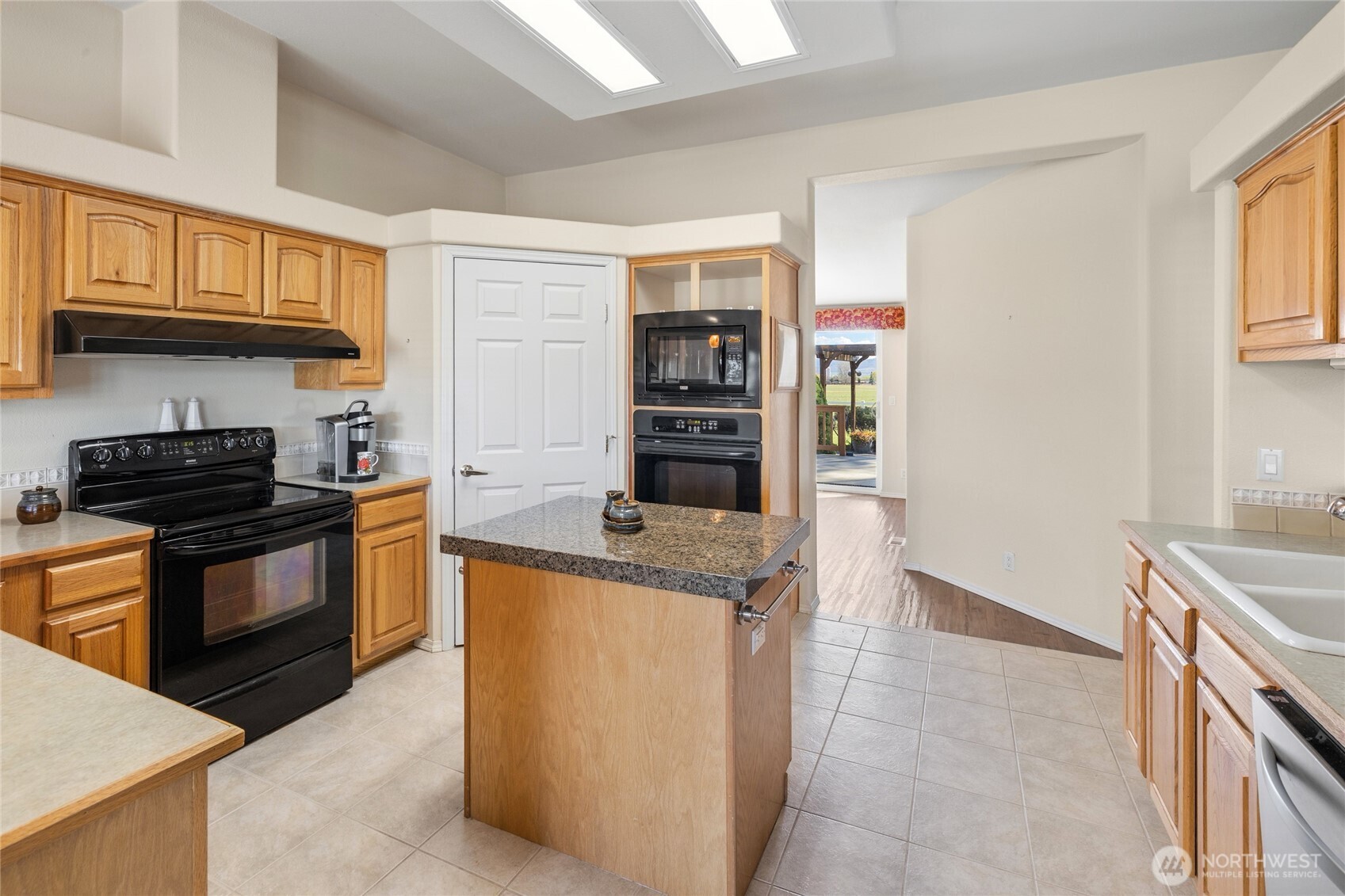 9010 Vantage Highway Property Photo 22