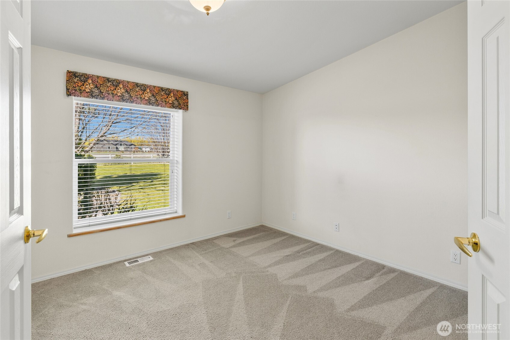 9010 Vantage Highway Property Photo 23
