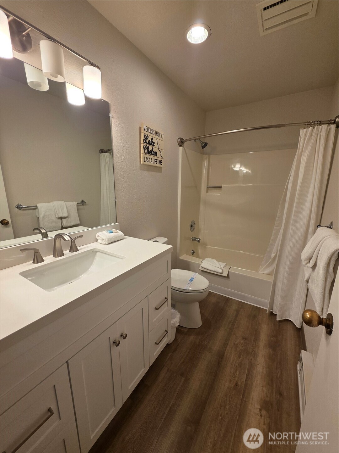 1 Nekquelekin 422-b Property Photo 10