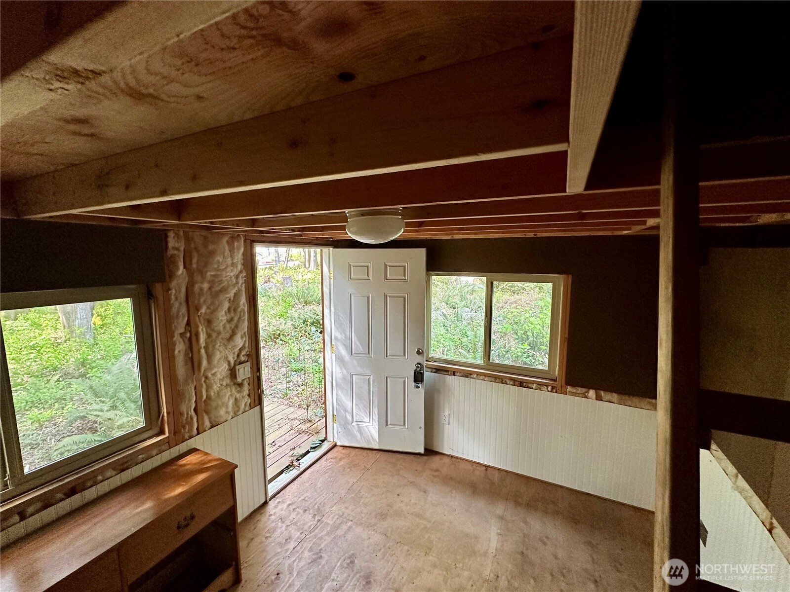 158 Tyee Drive Property Photo 6