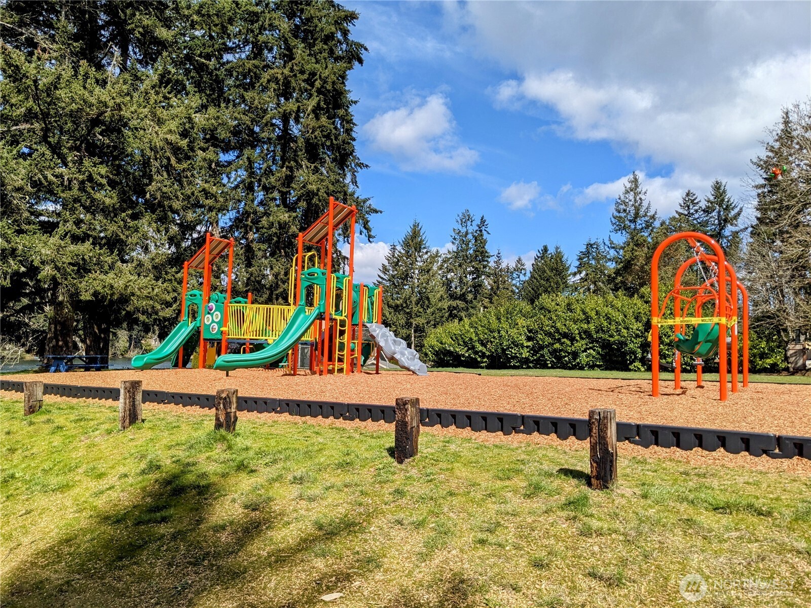 2501 195th Avenue Property Photo 9