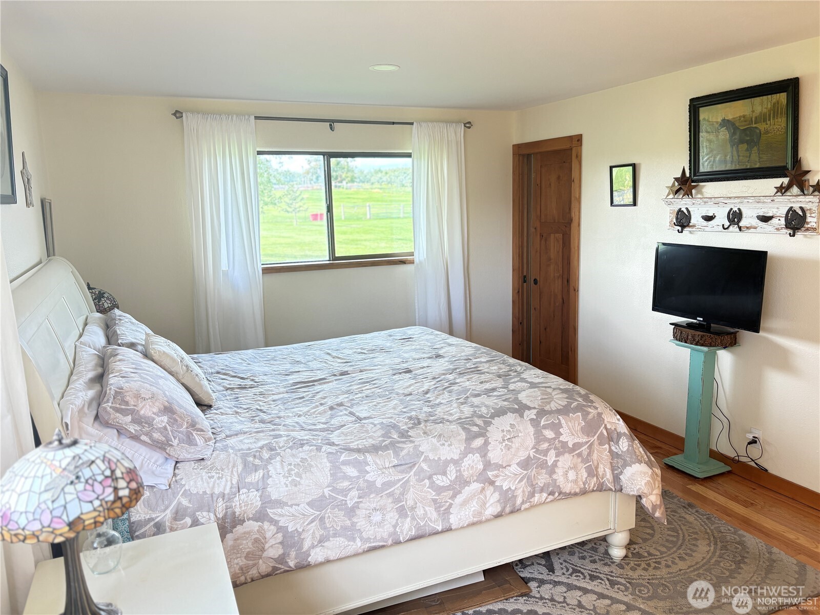 8 Mundinger Lane Property Photo 15