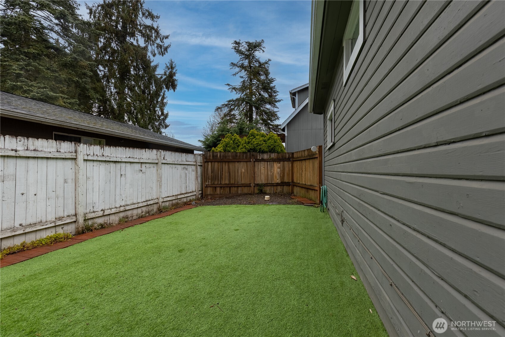 1088 Beach Avenue A Property Photo 9