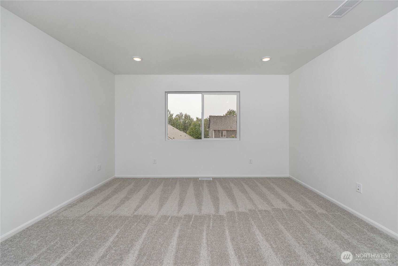 126 Pine Hollow Drive Property Photo 19
