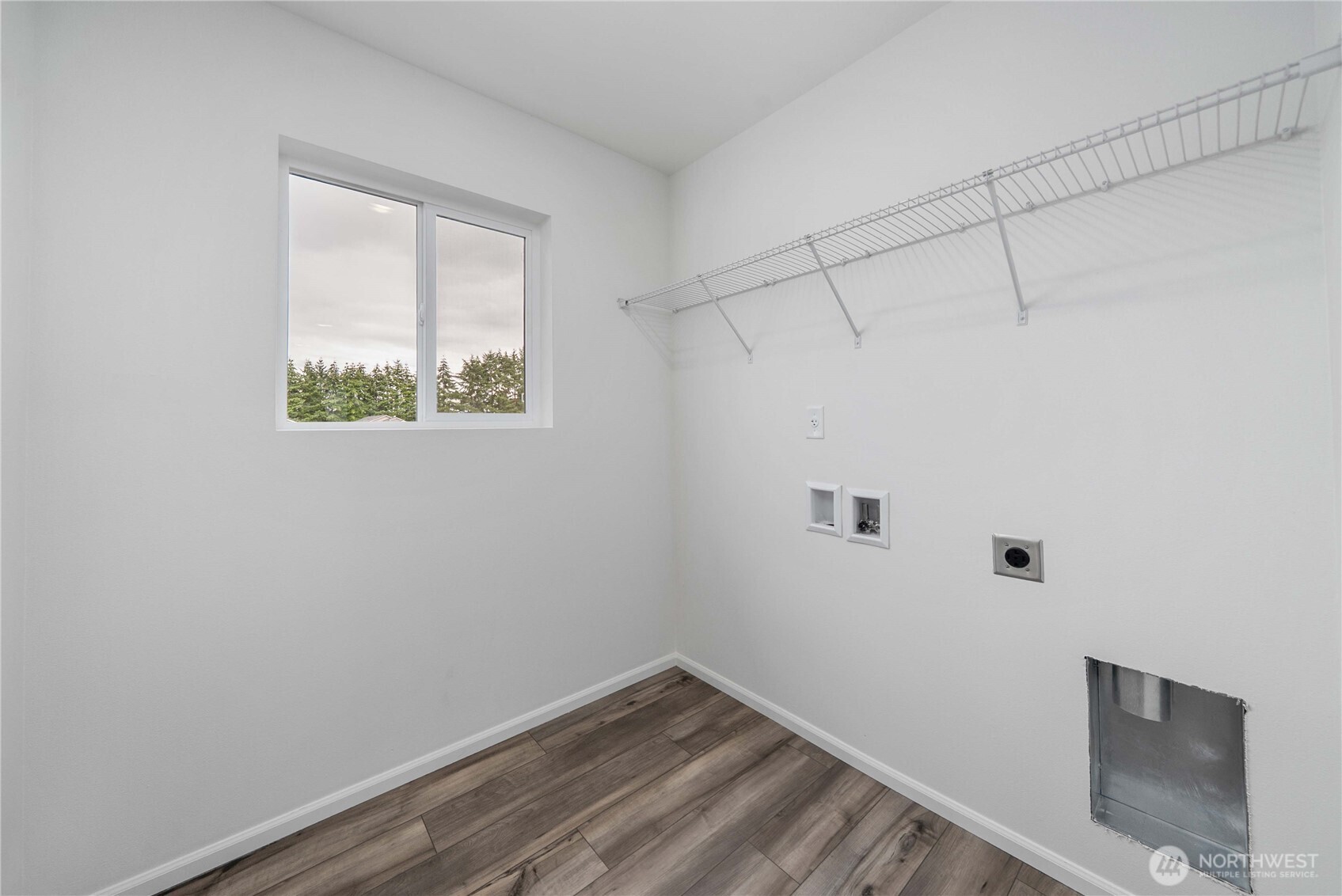 126 Pine Hollow Drive Property Photo 28