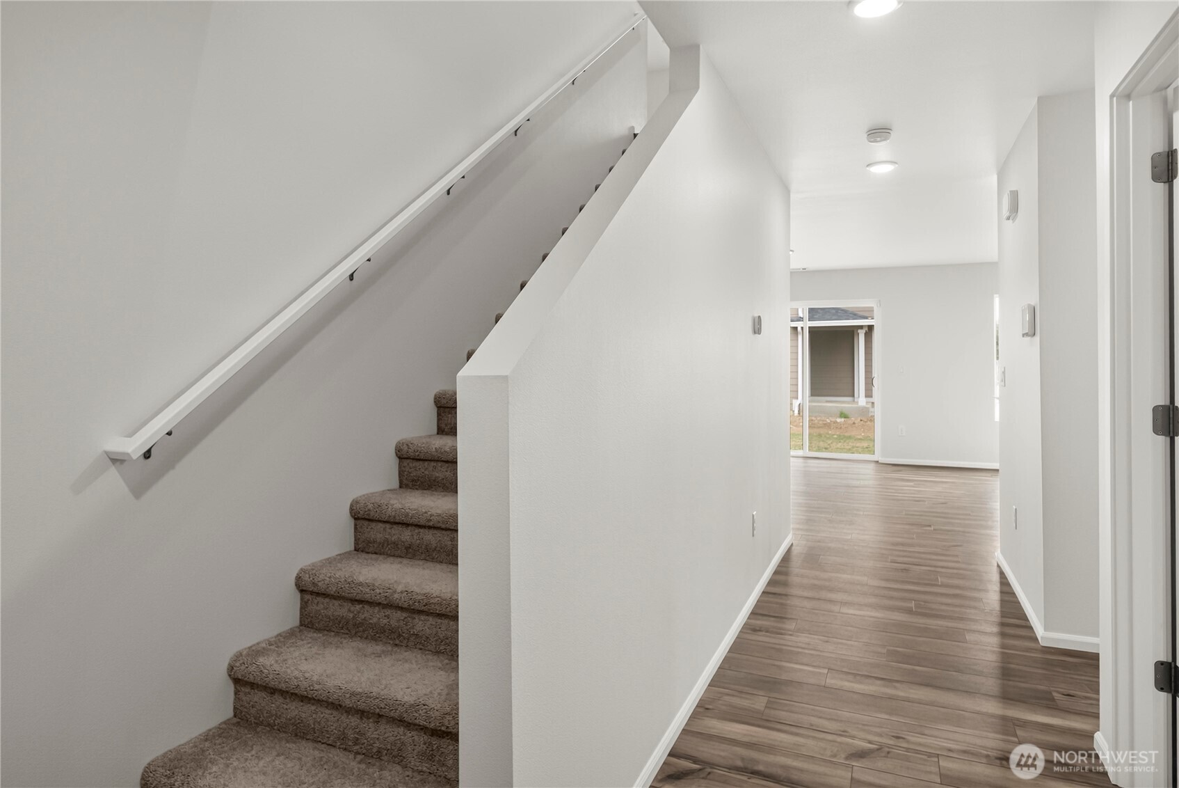 112 Willowbrook Drive Property Photo 4