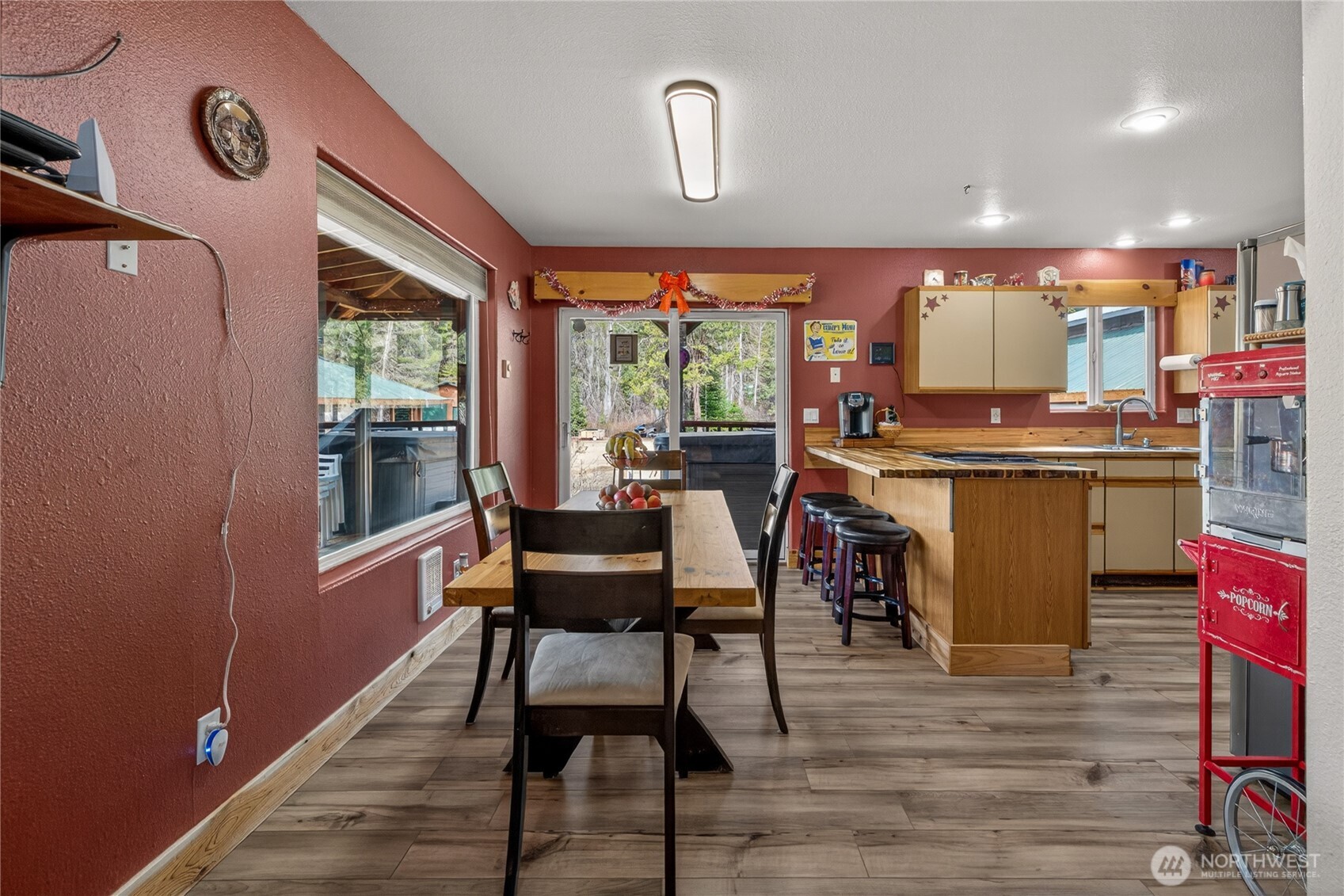 11090 Wending Lane Property Photo 8