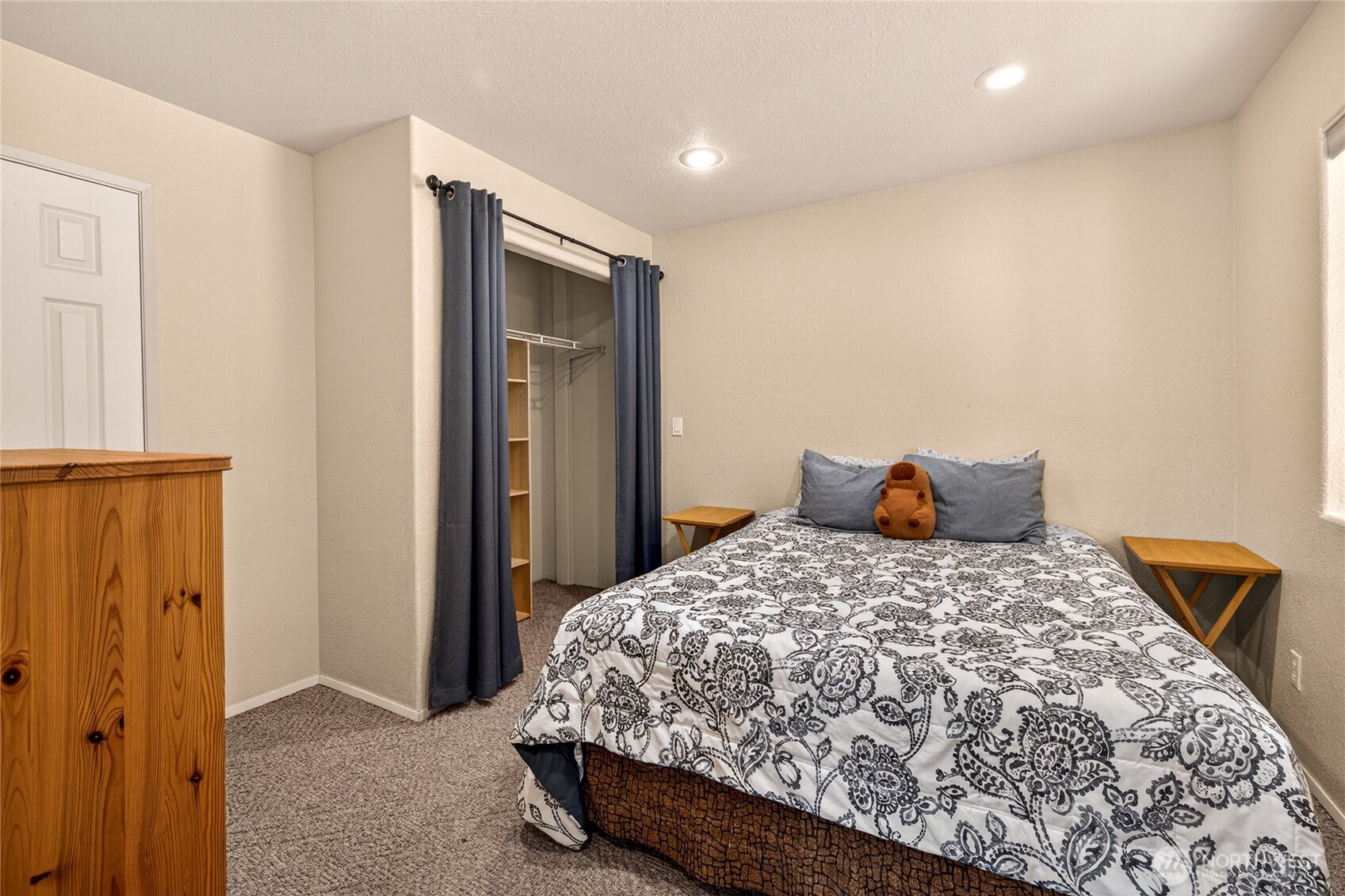 11090 Wending Lane Property Photo 12