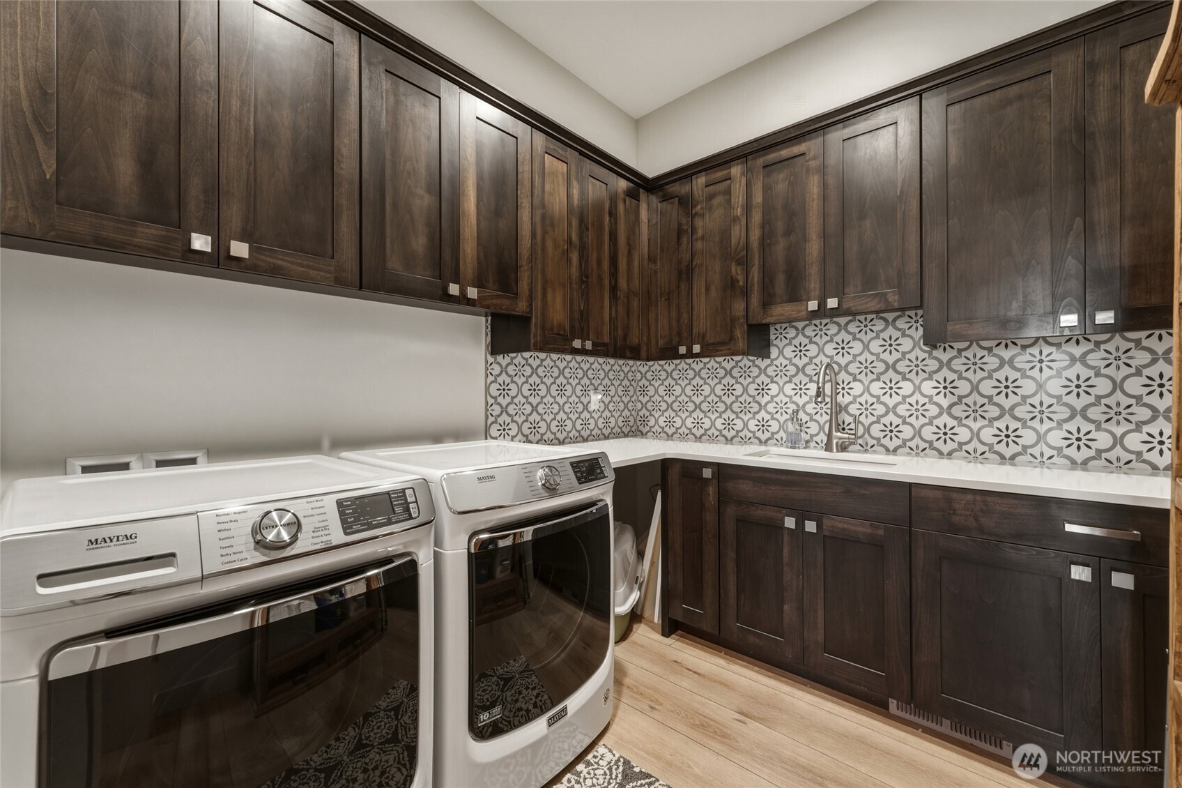 432 Healey Drive Property Photo 17