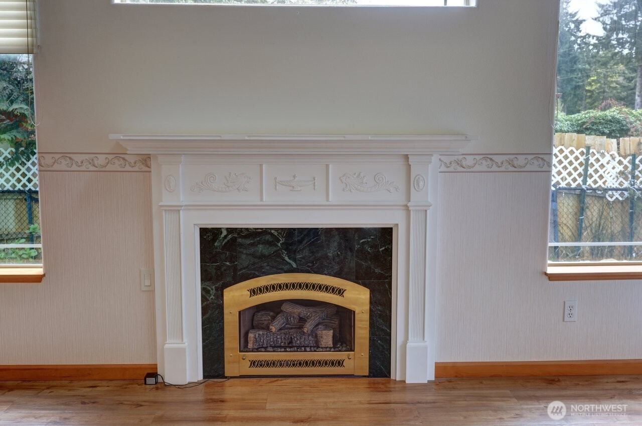 32204 T Place Property Photo 6