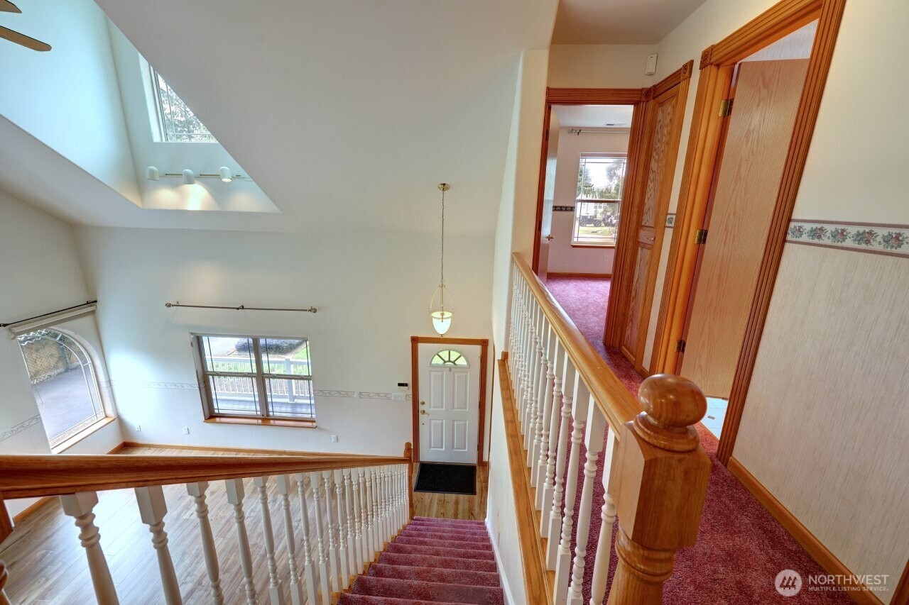 32204 T Place Property Photo 13
