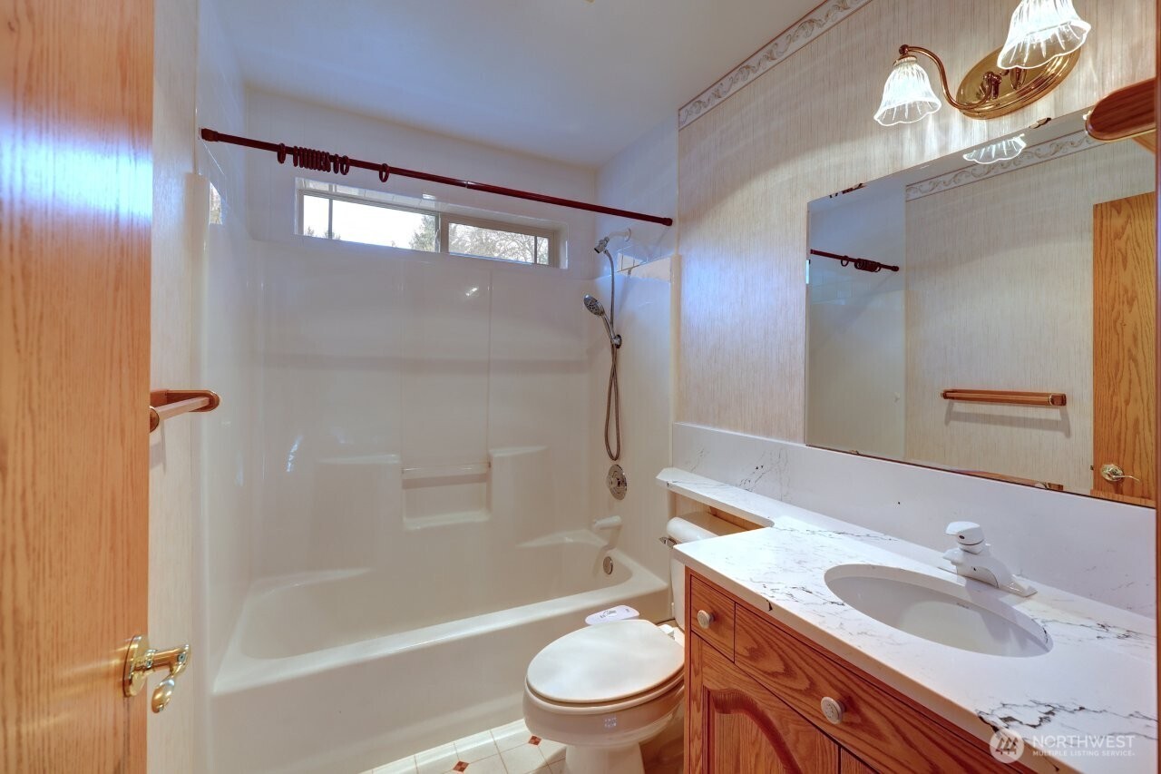 32204 T Place Property Photo 17