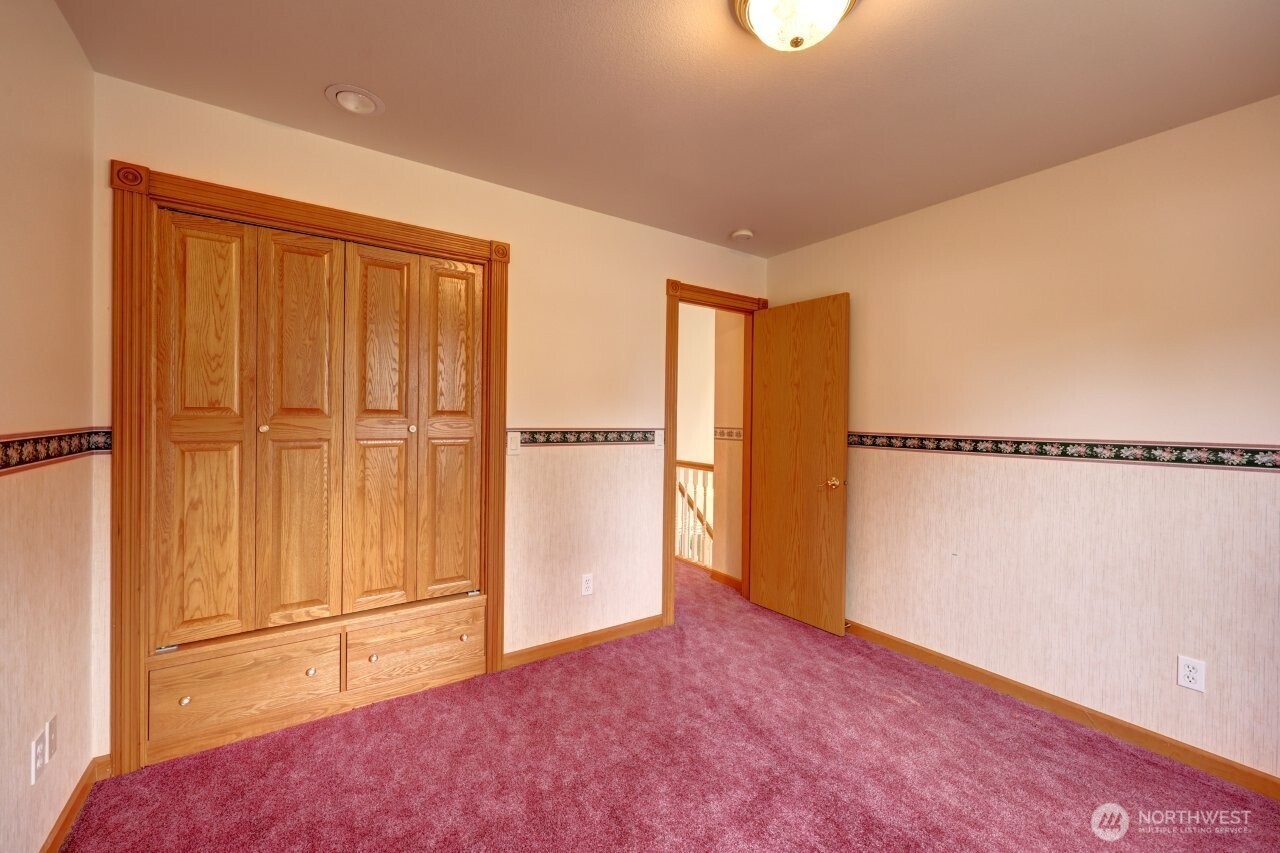 32204 T Place Property Photo 18