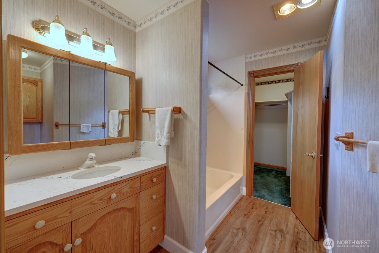 32204 T Place Property Photo 22
