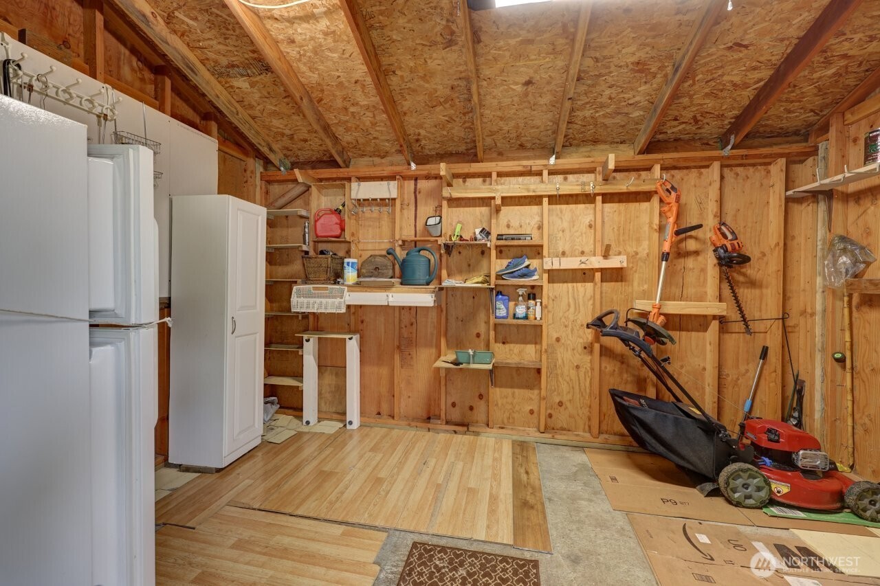 32204 T Place Property Photo 27