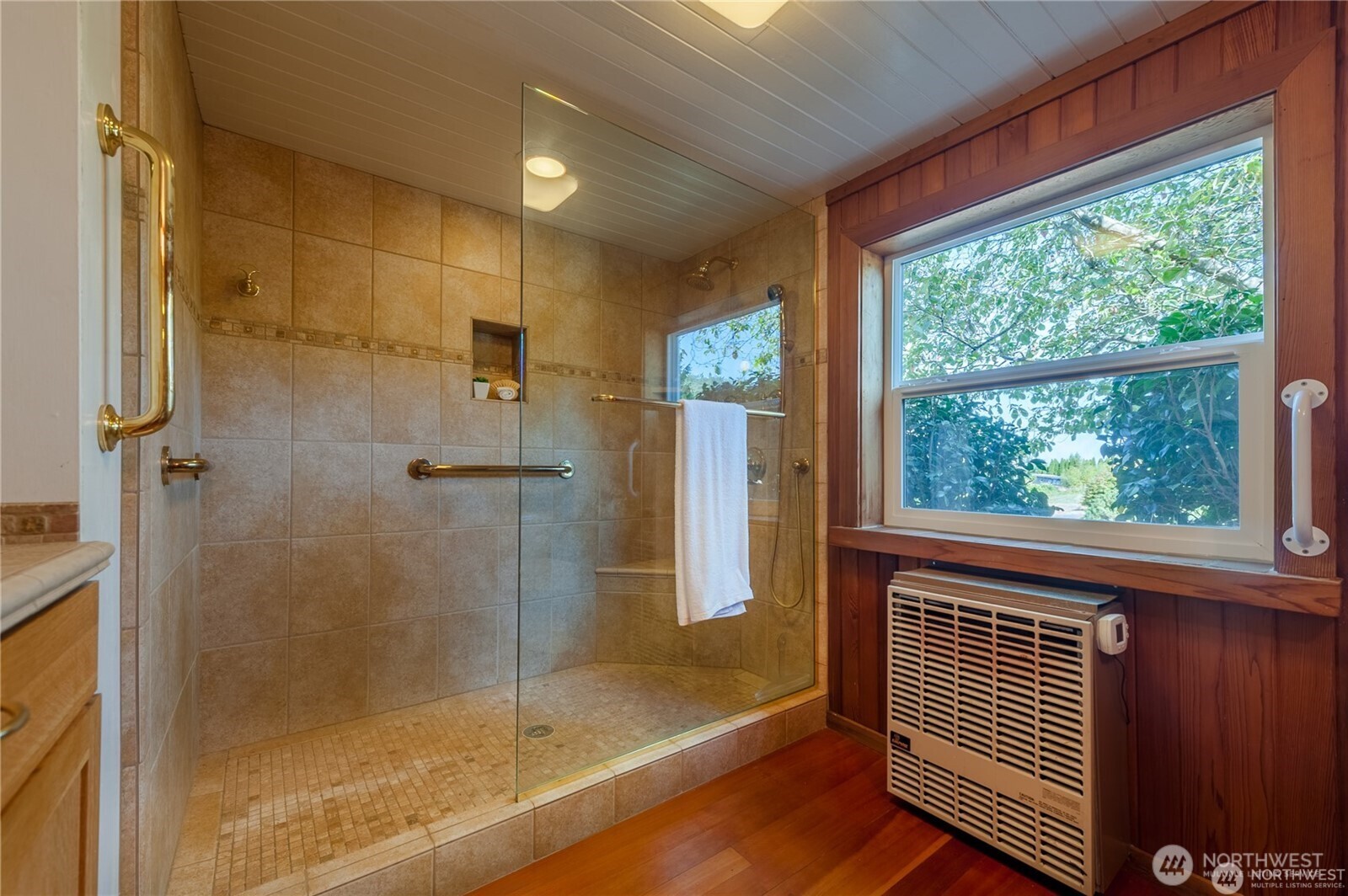 2395 W Shore Drive Property Photo 25