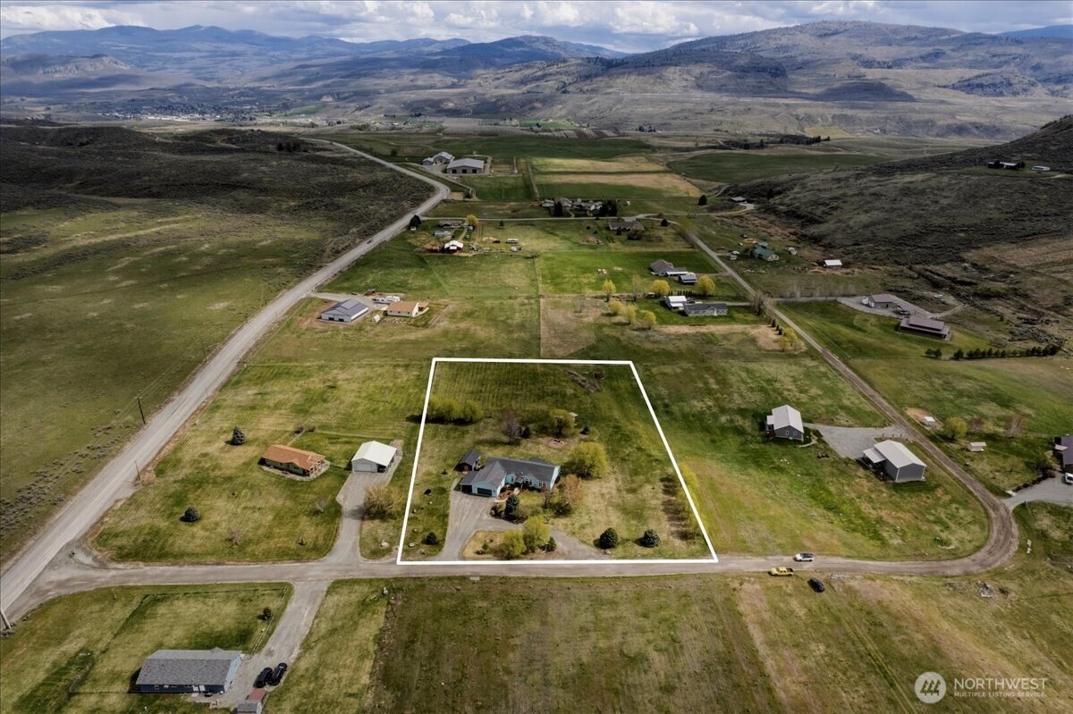 7 Horizon Drive Property Photo 2