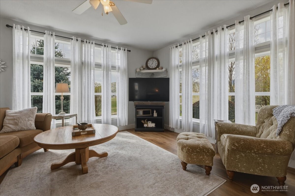 7 Horizon Drive Property Photo 9