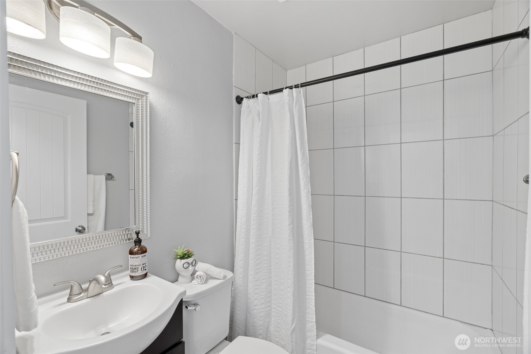 7609 A Street Property Photo 4