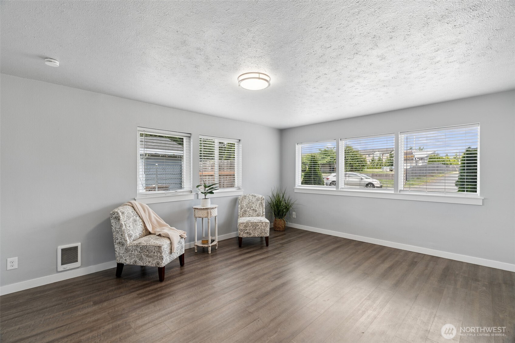 7609 A Street Property Photo 8