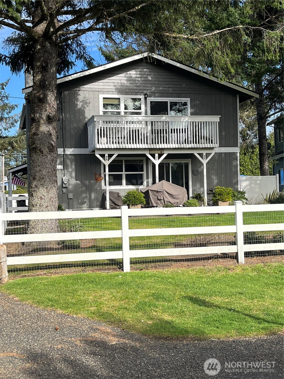 102 N Narwhal Loop Property Photo 2