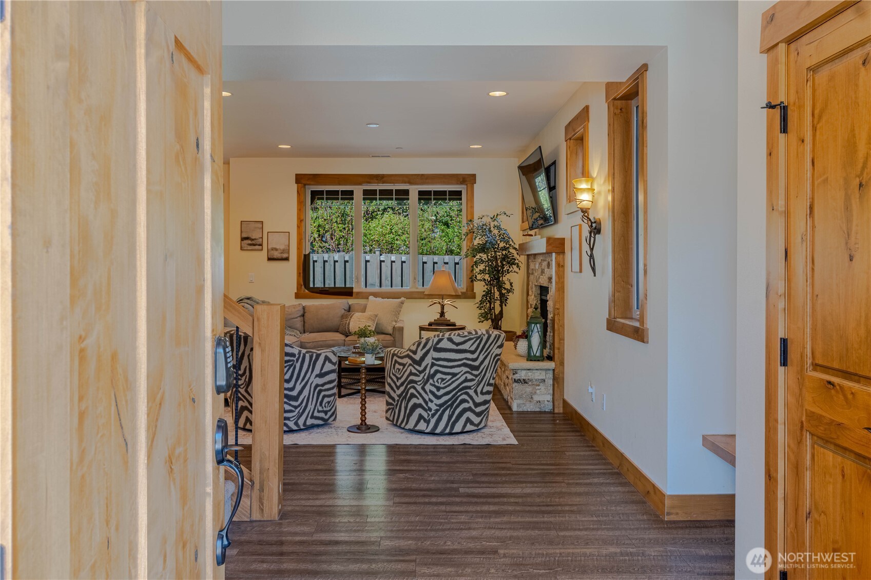 3690 Suncadia Trail Property Photo 5