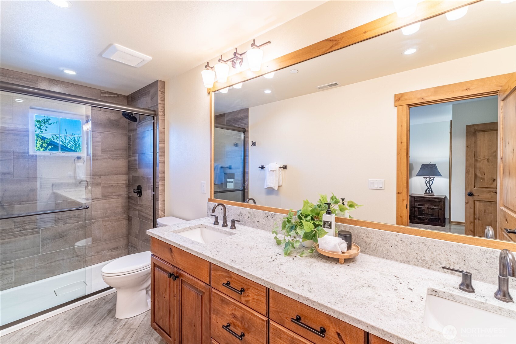 3690 Suncadia Trail Property Photo 19