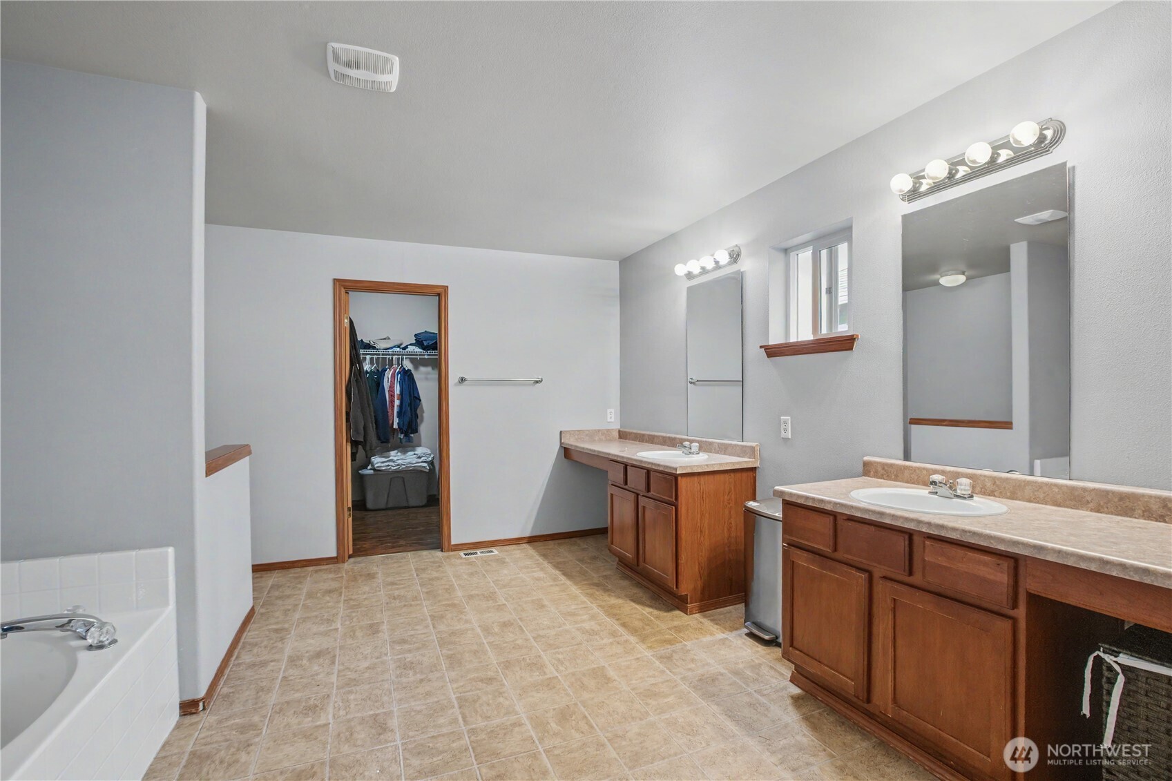 20221 52nd Avenue Property Photo 25