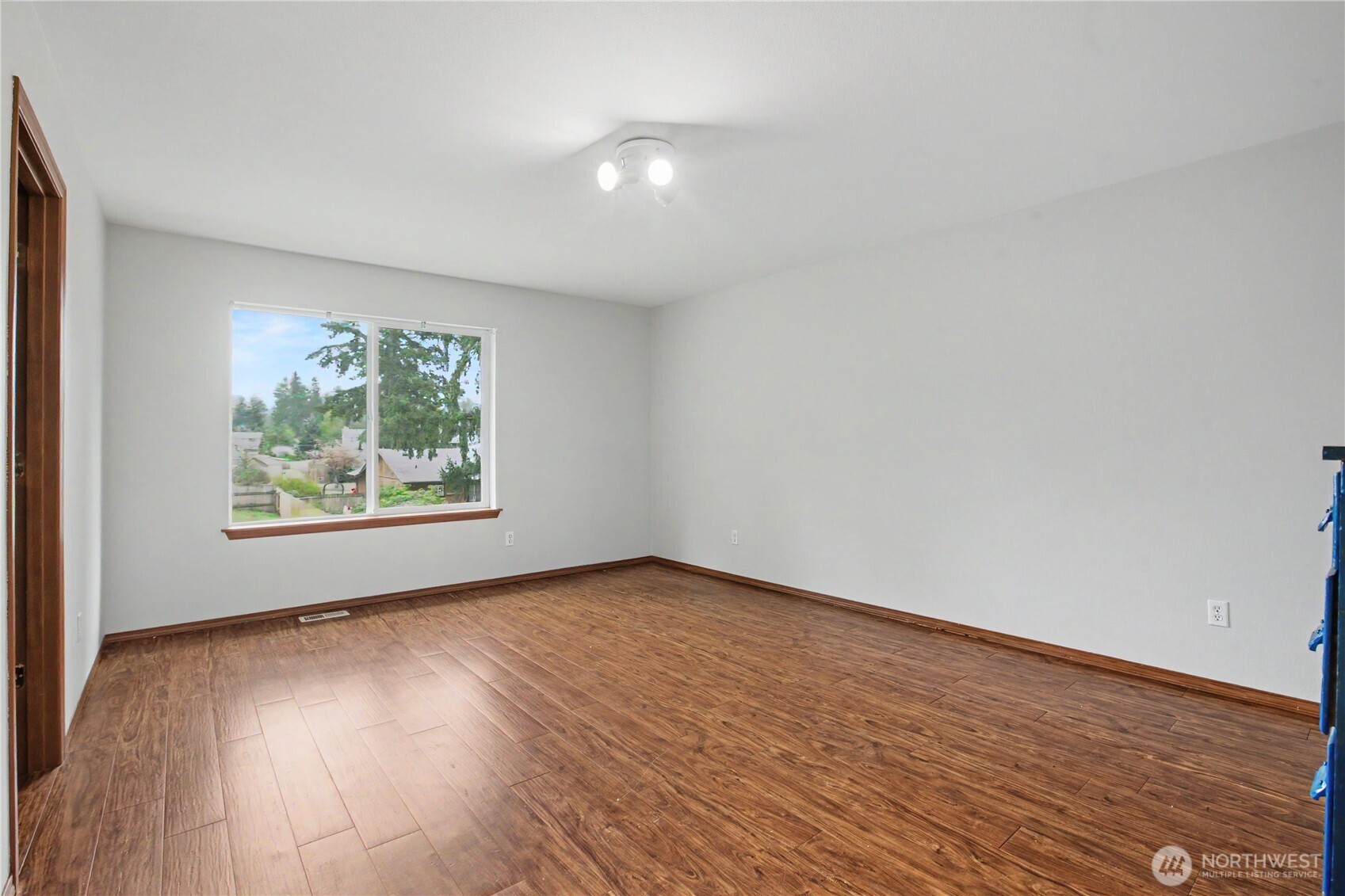 20221 52nd Avenue Property Photo 27