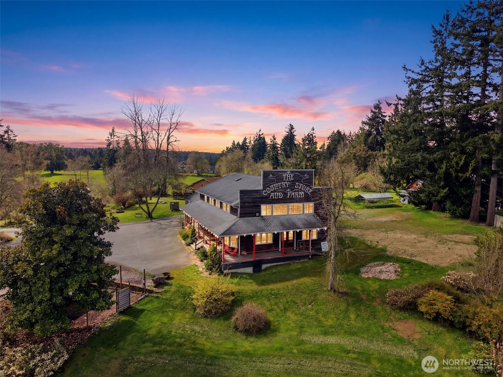 20211 Vashon Highway Property Photo 1