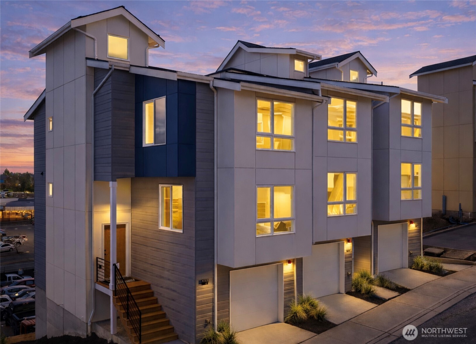 12012 17th Place B Property Photo 1