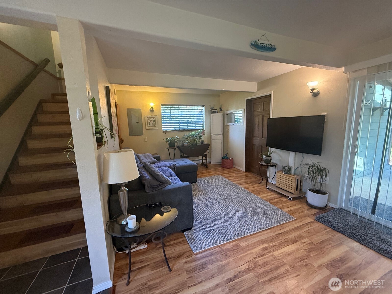 27006 U Street Property Photo 9