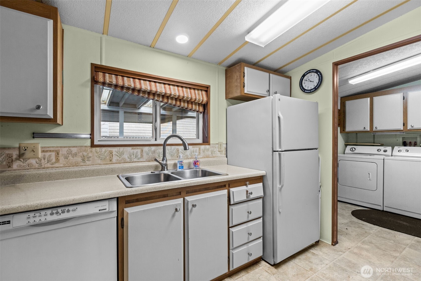 12513 123rd Avenue Ct 112 Property Photo 9