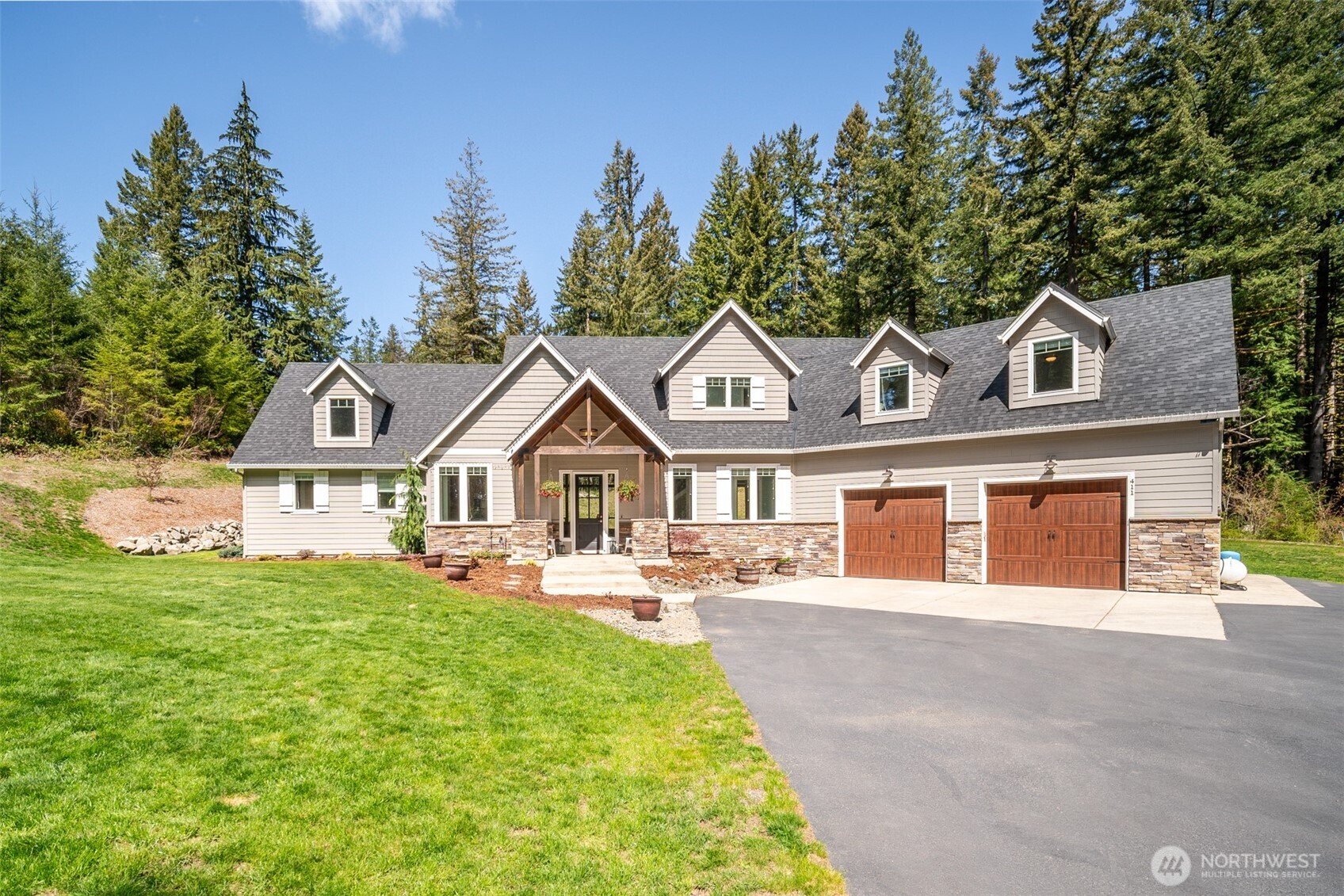 411 Five Peaks Drive Property Photo 3