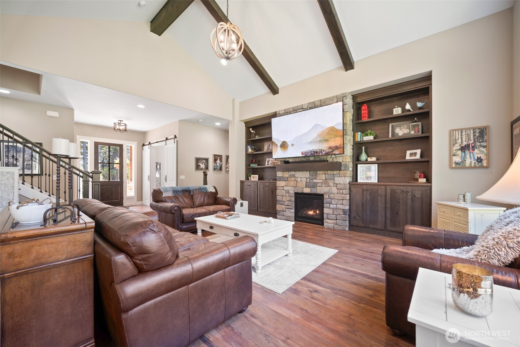 411 Five Peaks Drive Property Photo 9