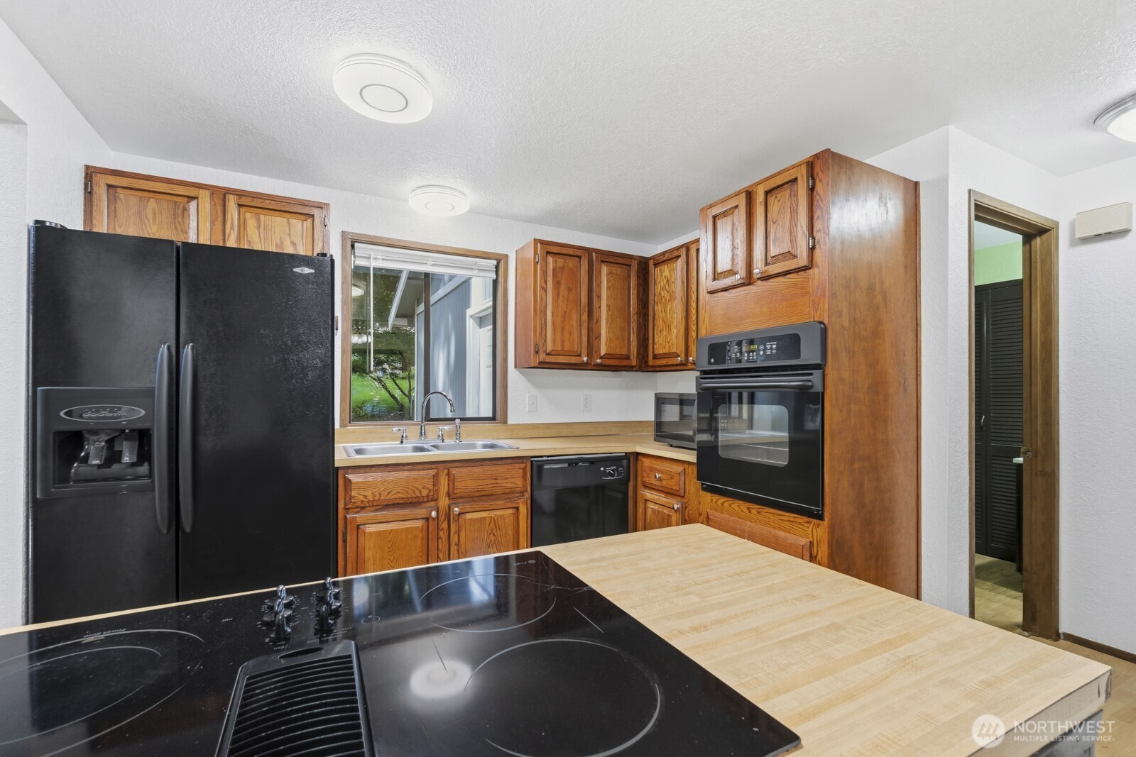 7651 Redstart Drive Property Photo 17