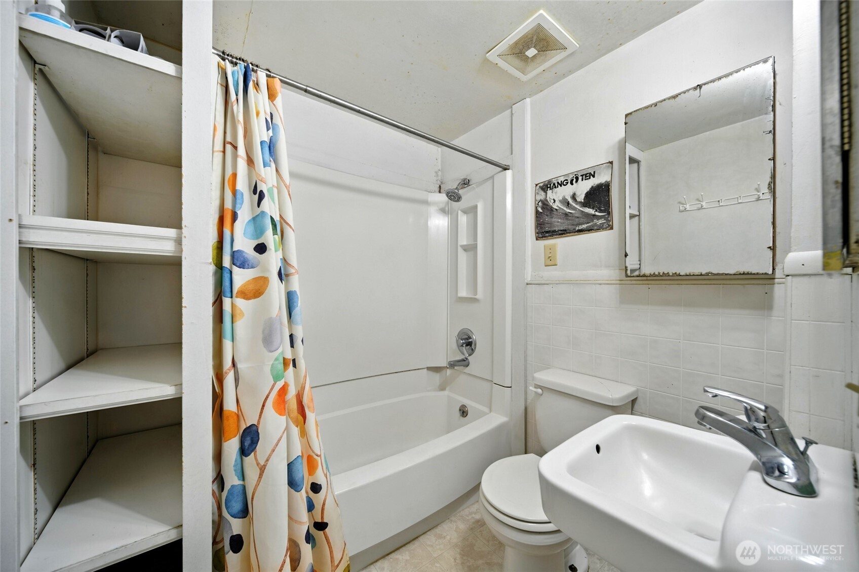 704 N Rose Street Property Photo 8