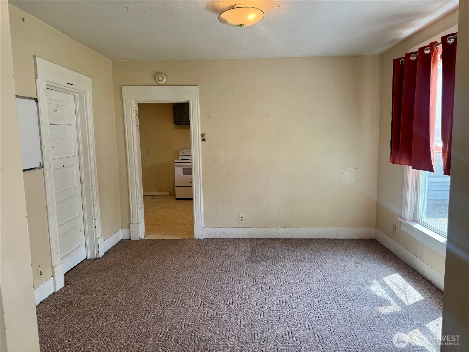 704 N Rose Street Property Photo 12
